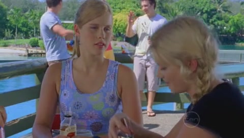 VampireDiariesWorld-dot-Org_H2OJustAddWaterS01E21-0119.jpg