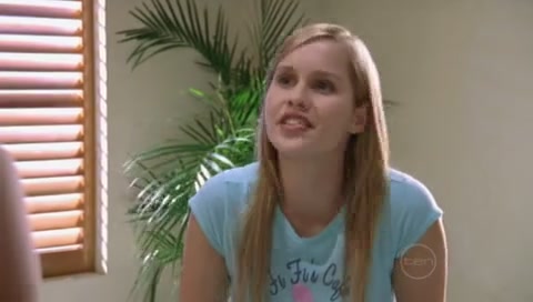VampireDiariesWorld-dot-Org_H2OJustAddWaterS01E21-0296.jpg