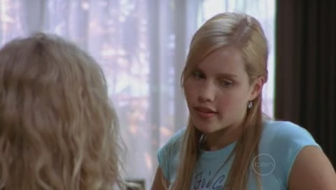 VampireDiariesWorld-dot-Org_H2OJustAddWaterS01E21-0706.jpg
