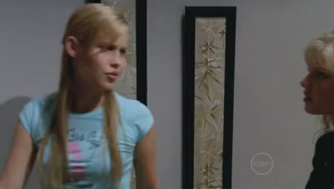 VampireDiariesWorld-dot-Org_H2OJustAddWaterS01E21-0715.jpg