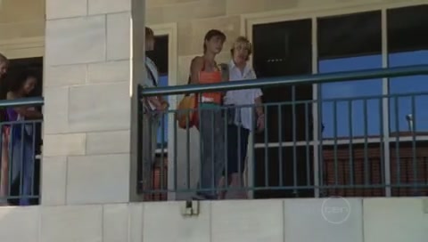 VampireDiariesWorld-dot-Org_H2OJustAddWaterS01E22-0059.jpg