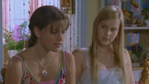 VampireDiariesWorld-dot-Org_H2OJustAddWaterS01E22-1259.jpg