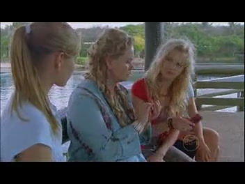 VampireDiariesWorld-dot-Org_H2OJustAddWaterS01E23-1623.jpg