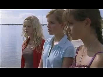 VampireDiariesWorld-dot-Org_H2OJustAddWaterS01E23-2139.jpg