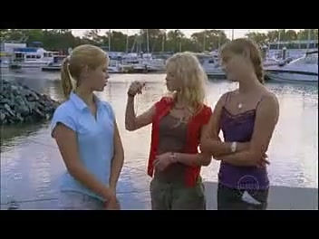 VampireDiariesWorld-dot-Org_H2OJustAddWaterS01E23-2619.jpg