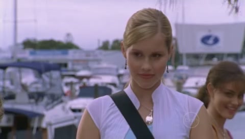 VampireDiariesWorld-dot-Org_H2OJustAddWaterS01E24-3005.jpg