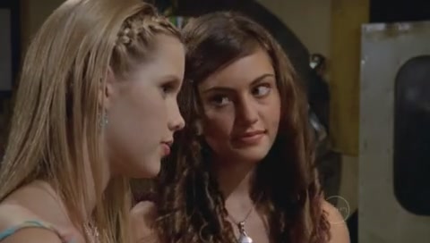 VampireDiariesWorld-dot-Org_H2OJustAddWaterS01E24-3451.jpg VampireDiariesWorld-dot-Org_H2OJustAddWaterS01E24-3451.jpg