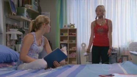 VampireDiariesWorld-dot-Org_H2OJustAddWaterS01E25-0226.jpg