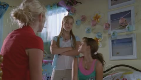 VampireDiariesWorld-dot-Org_H2OJustAddWaterS01E26-1588.jpg