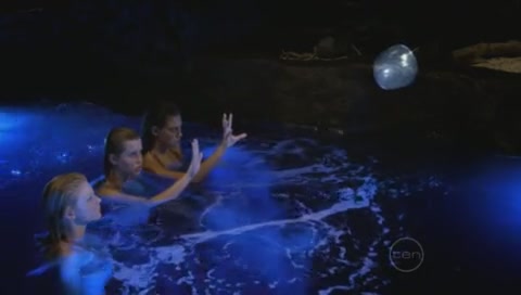 VampireDiariesWorld-dot-Org_H2OJustAddWaterS01E26-1711.jpg