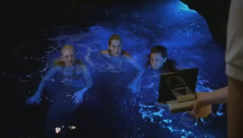 VampireDiariesWorld-dot-Org_H2OJustAddWaterS01E26-1728.jpg