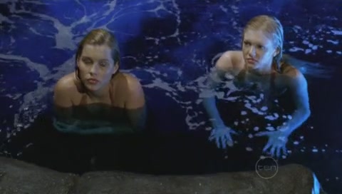 VampireDiariesWorld-dot-Org_H2OJustAddWaterS01E26-1783.jpg