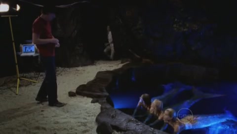 VampireDiariesWorld-dot-Org_H2OJustAddWaterS01E26-1998.jpg