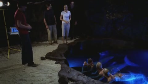 VampireDiariesWorld-dot-Org_H2OJustAddWaterS01E26-2027.jpg
