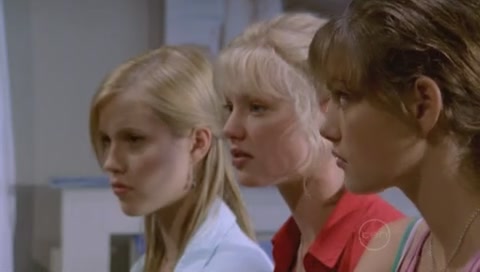 VampireDiariesWorld-dot-Org_H2OJustAddWaterS01E26-2111.jpg