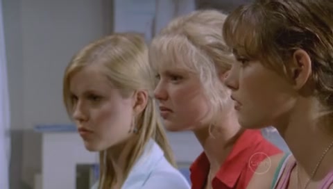 VampireDiariesWorld-dot-Org_H2OJustAddWaterS01E26-2115.jpg