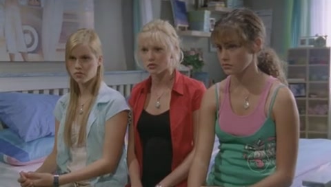 VampireDiariesWorld-dot-Org_H2OJustAddWaterS01E26-2139.jpg