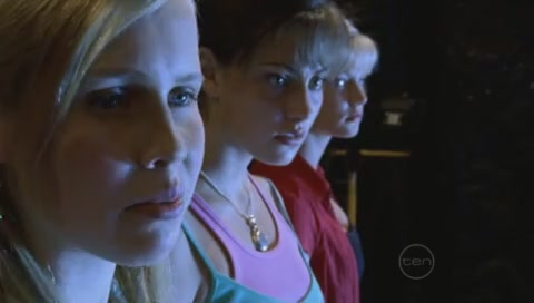VampireDiariesWorld-dot-Org_H2OJustAddWaterS01E26-2358.jpg