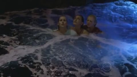 VampireDiariesWorld-dot-Org_H2OJustAddWaterS01E26-2420.jpg