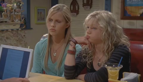 VampireDiariesWorld-dot-Org_H2OJustAddWaterS02E01-0181.jpg