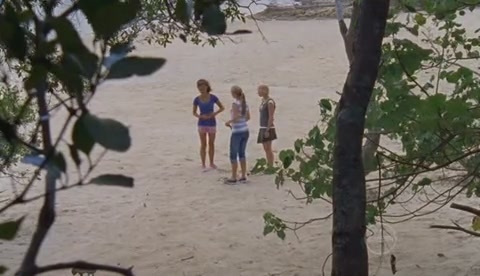 VampireDiariesWorld-dot-Org_H2OJustAddWaterS02E01-0978.jpg