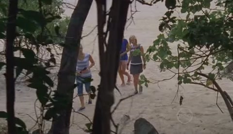 VampireDiariesWorld-dot-Org_H2OJustAddWaterS02E01-0985.jpg