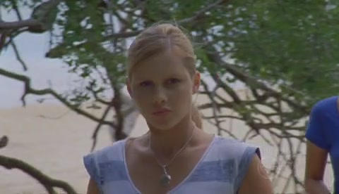 VampireDiariesWorld-dot-Org_H2OJustAddWaterS02E01-0990.jpg