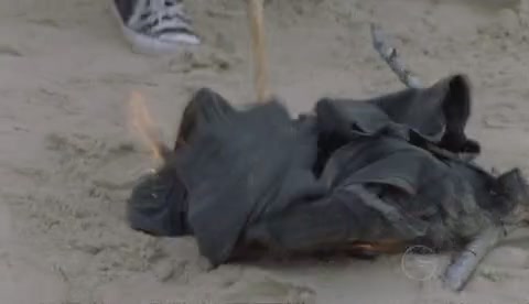 VampireDiariesWorld-dot-Org_H2OJustAddWaterS02E01-1041.jpg