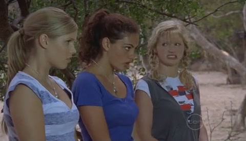 VampireDiariesWorld-dot-Org_H2OJustAddWaterS02E01-1060.jpg VampireDiariesWorld-dot-Org_H2OJustAddWaterS02E01-1060.jpg