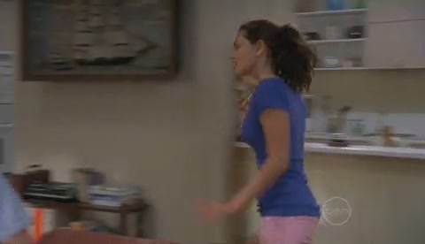 VampireDiariesWorld-dot-Org_H2OJustAddWaterS02E01-1094.jpg