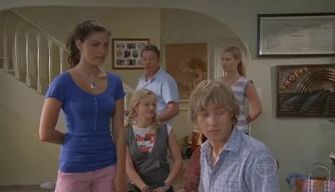 VampireDiariesWorld-dot-Org_H2OJustAddWaterS02E01-1131.jpg