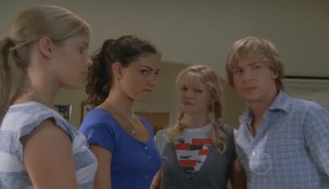 VampireDiariesWorld-dot-Org_H2OJustAddWaterS02E01-1161.jpg