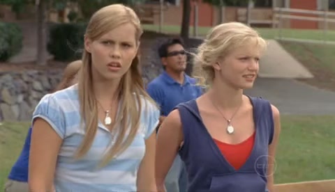VampireDiariesWorld-dot-Org_H2OJustAddWaterS02E02-0717.jpg