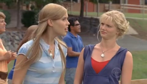VampireDiariesWorld-dot-Org_H2OJustAddWaterS02E02-0726.jpg