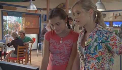 VampireDiariesWorld-dot-Org_H2OJustAddWaterS02E03-0648.jpg