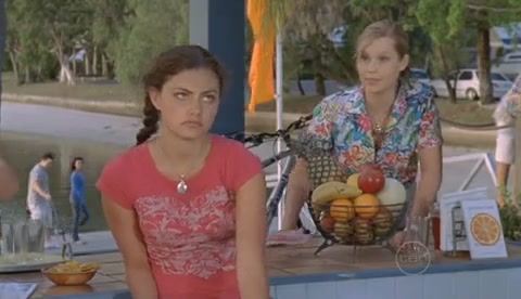 VampireDiariesWorld-dot-Org_H2OJustAddWaterS02E03-0767.jpg