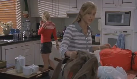 VampireDiariesWorld-dot-Org_H2OJustAddWaterS02E04-0090.jpg