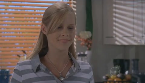 VampireDiariesWorld-dot-Org_H2OJustAddWaterS02E04-0128.jpg