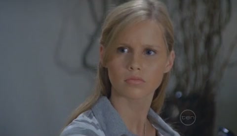 VampireDiariesWorld-dot-Org_H2OJustAddWaterS02E04-0332.jpg