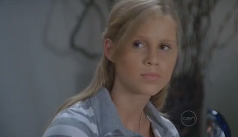 VampireDiariesWorld-dot-Org_H2OJustAddWaterS02E04-0345.jpg