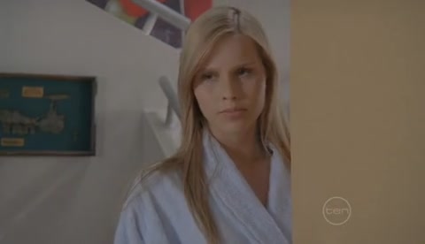 VampireDiariesWorld-dot-Org_H2OJustAddWaterS02E04-0402.jpg