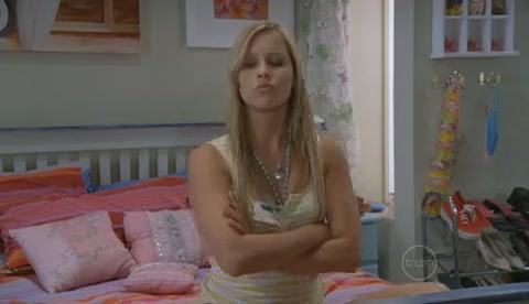 VampireDiariesWorld-dot-Org_H2OJustAddWaterS02E04-0694.jpg