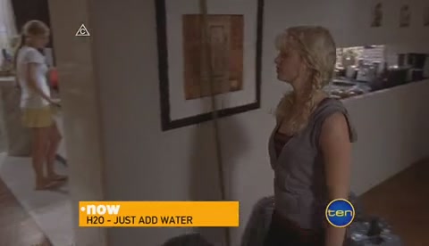 VampireDiariesWorld-dot-Org_H2OJustAddWaterS02E04-1208.jpg
