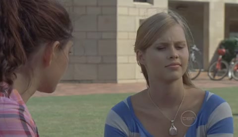 VampireDiariesWorld-dot-Org_H2OJustAddWaterS02E05-0030.jpg