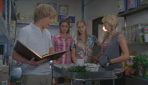 VampireDiariesWorld-dot-Org_H2OJustAddWaterS02E05-0264.jpg