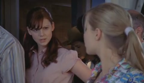 VampireDiariesWorld-dot-Org_H2OJustAddWaterS02E05-1127.jpg
