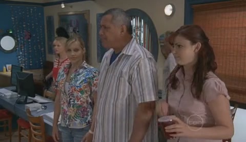 VampireDiariesWorld-dot-Org_H2OJustAddWaterS02E05-1152.jpg