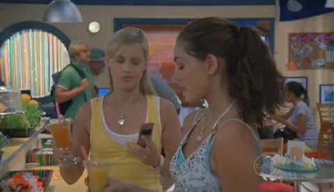 VampireDiariesWorld-dot-Org_H2OJustAddWaterS0208-0317.jpg