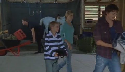 VampireDiariesWorld-dot-Org_H2OJustAddWaterS2E09-0169.jpg VampireDiariesWorld-dot-Org_H2OJustAddWaterS2E09-0169.jpg