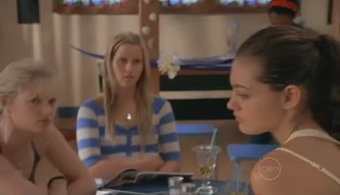 VampireDiariesWorld-dot-Org_H2OJustAddWaterS0210-1290.jpg